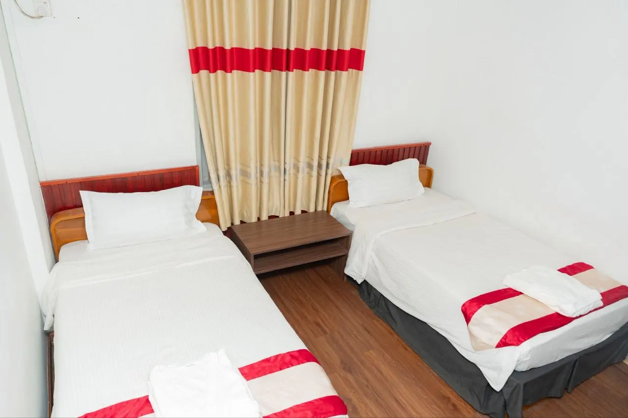 Double Room at Aung Naing Thu Hotel
